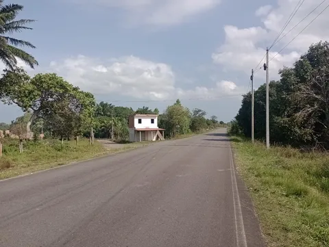 Fazenda de 176 hectares com nascentes em Salinas da Margarida – 3