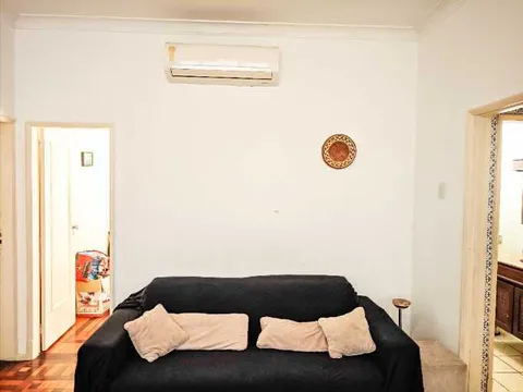 Three-bedroom apartment needing renovation in central Ipanema – 4