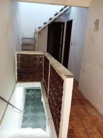 Casa de 4 quartos em quatro pavimentos com terraço no Barbalho, Salvador – 5
