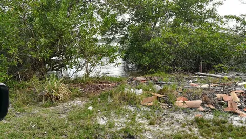 Terreno de 26.000 m² à beira-mar em Pirajuía, Jaguaripe – 3