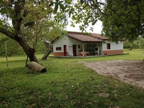 Sítio com lagoa de 11 hectares, píer e casa em Salinas da Margarida – 3
