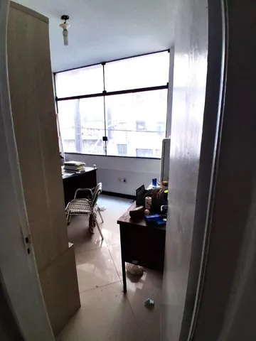 Quarto e sala reformado em prédio com elevadores no Centro de Salvador – 3